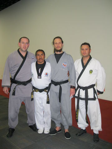 PRFRA. TABOADA Y PROFR. COELLO CON MASTER SEAN BRADLEY Y MASTER OSCAR SANCHEZ